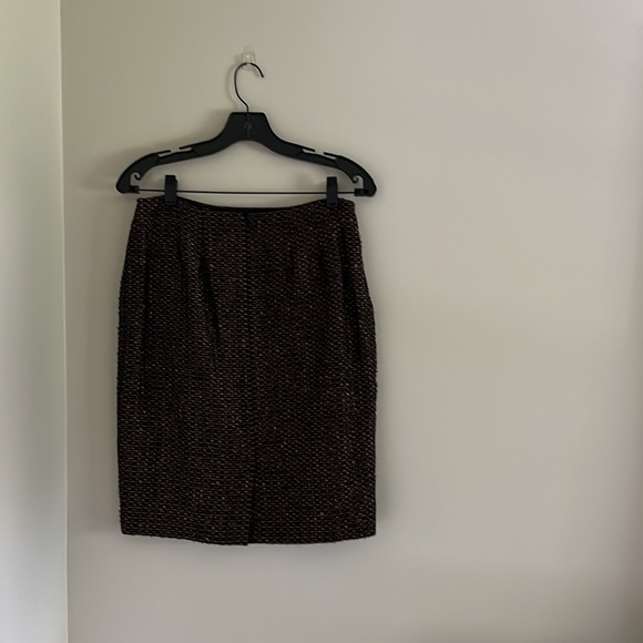 Petite Dana Bachman Black/Brown Metallic Tweed Suit Size: 4 Petite MSRP: $300 - Picture 3 of 10